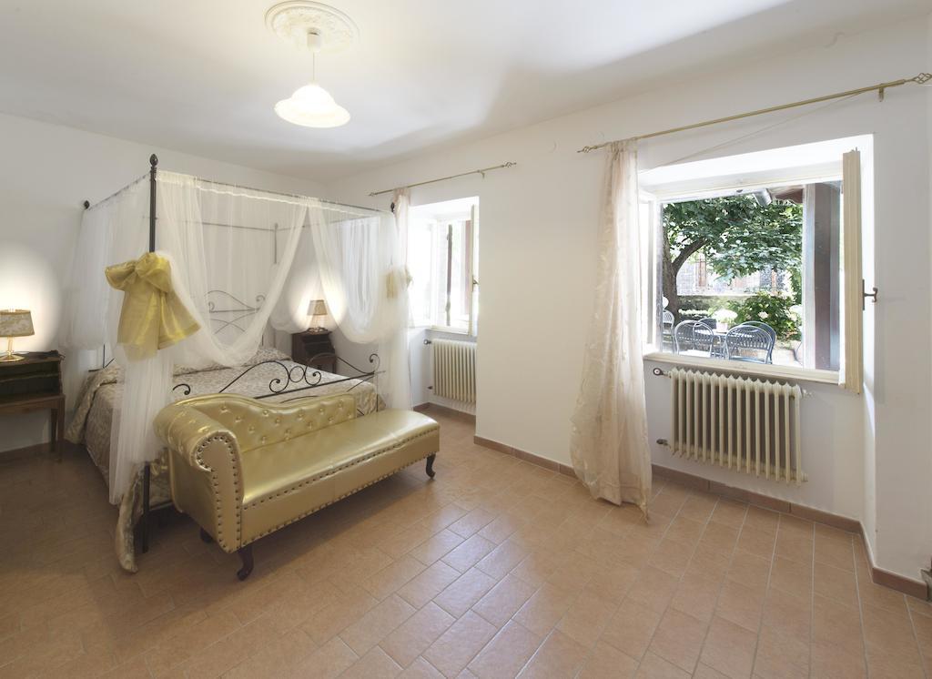 Residenza Di Via Piccardi Bed and Breakfast Gubbio Rum bild
